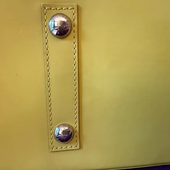 Louis Vuitton Epi Leather Alma PM Citron w/lock keys - Picture 10 of 13